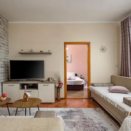 Maja Few Mt From Sea- Happy Apartman *