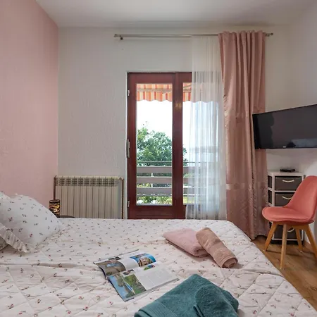 Maja Few Mt From Sea- Happy