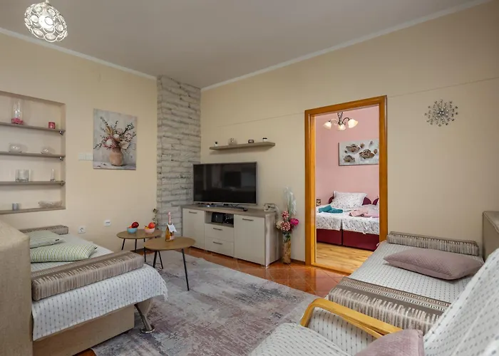 Apartament Maja Few Mt From Sea- Happy